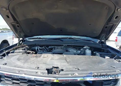 2015 Chevrolet Suburban Lt z USA, uszkodzony, nr VIN 1GNSCJKC7FR142418